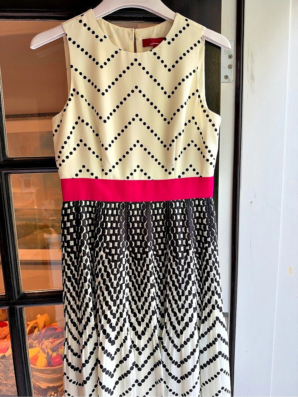 RED by Saks Fifth Avenue Geometric Midi Dress in White & Black Size 8